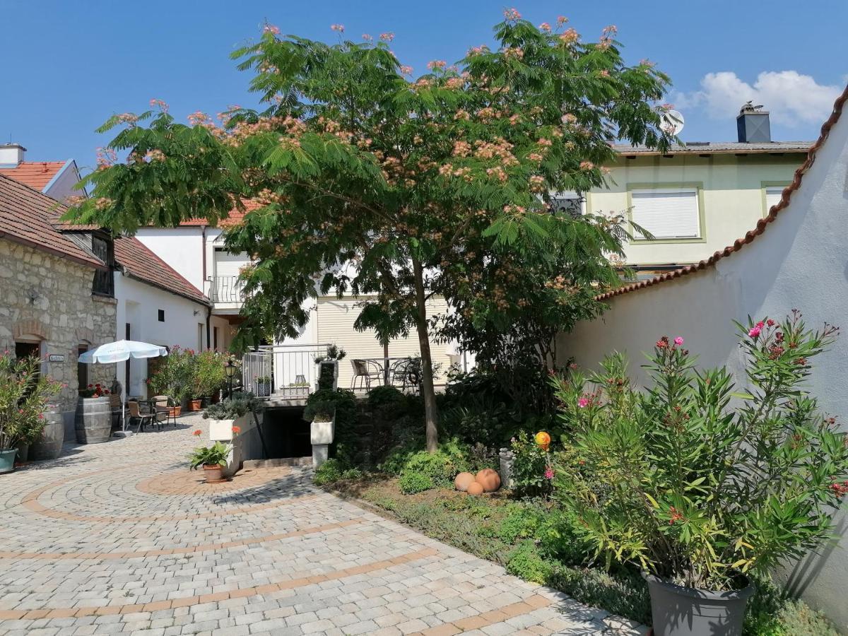 Gaestehaus Anita Breitenbrunn  Dış mekan fotoğraf